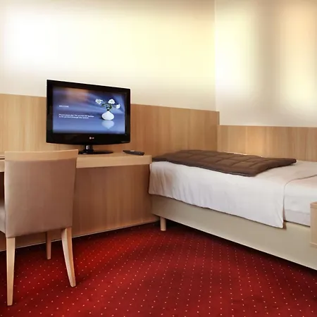 Western Zur Post 4* BRE