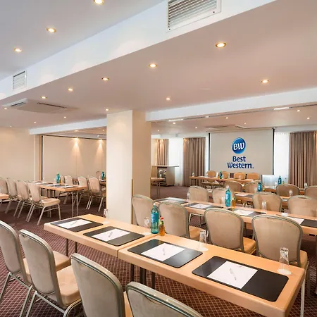 Hotel Western Zur Post 4*